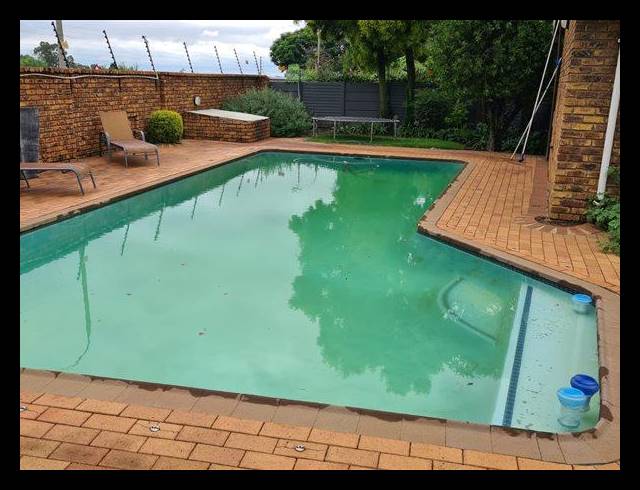 4 BEDROOM HOUSE FOR SALE IN GLEN MARAIS